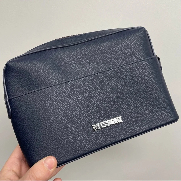 NEW Missoni Dark Blue Silver Hardware Zip Pouch Bag - Picture 4 of 12